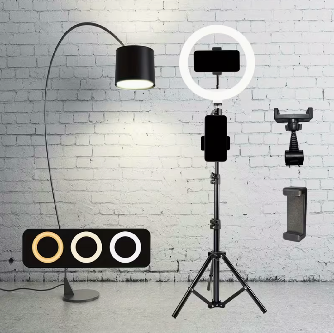 Hands-Free Tripod With Bright Ring Light